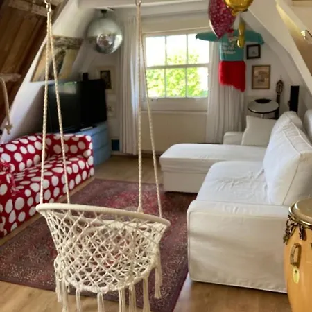 Petite City Center Loft On Amstel River شقة